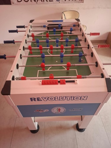 Vendo calciobalilla revolution - vendo,